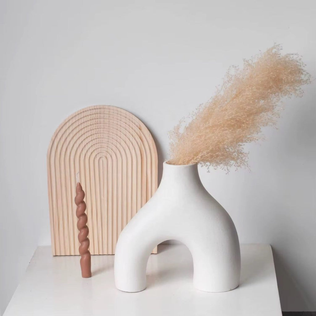 Minimalistic Ceramic Vase - Home Phase