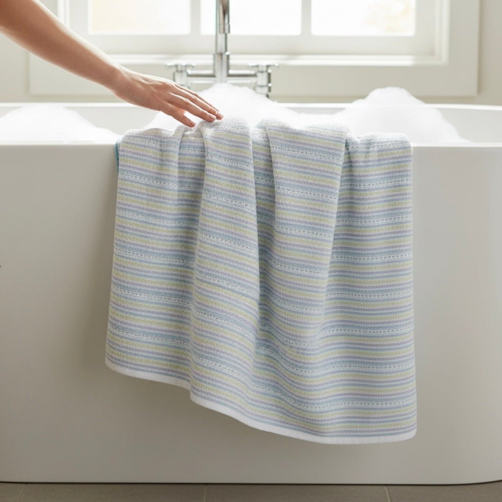 Stripe Microfibre Bath/Beach Towel - 60 cm x 120 cm - Home Phase