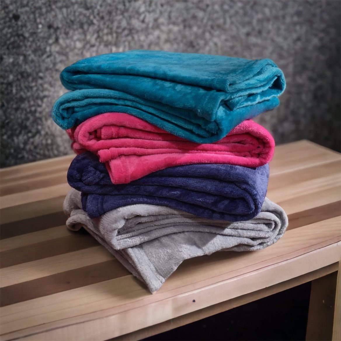 Home Collection Throw CASA Collection Plush Blankets - 125 x 150 cm – Home Phase
